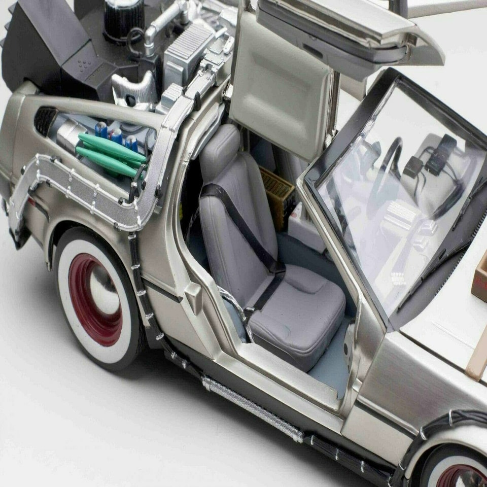 image 1 of Back To The Future III Time Machine 1:18 Scale Sun Star 2712