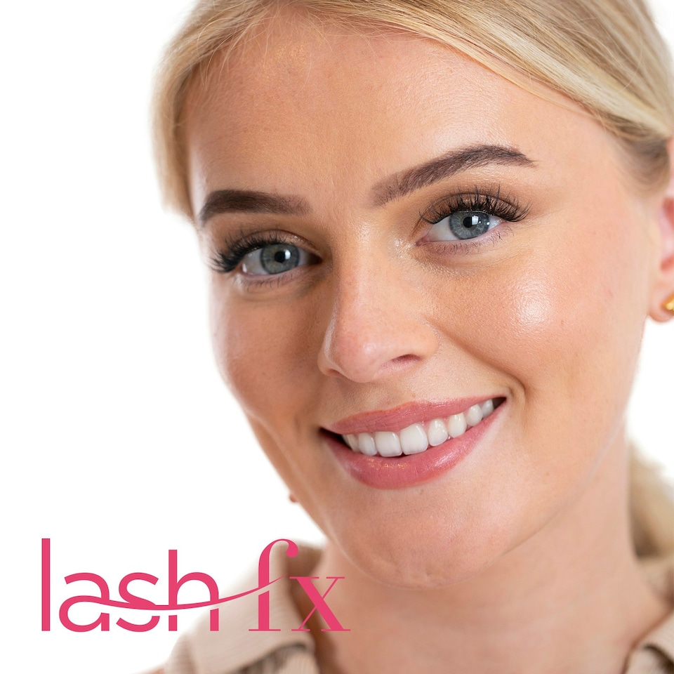image 1 of Lash FX Press & Go Pre-Glued Cluster Lashes - Vienna: Sleek and defined