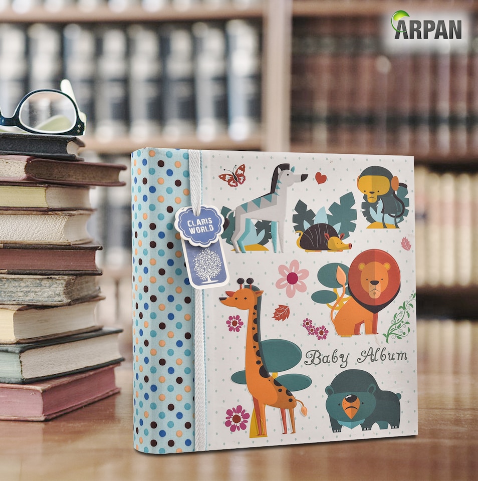 image 1 of ARPAN Slip In Memo Baby Photo Album – Holds 200 Photos 4x6" (10x15cm) – Jungle Animals Design with Index Pages & CD/DVD Pocket