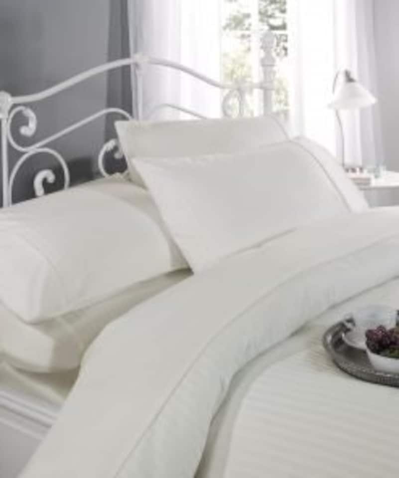 image 1 of Carlton Collection Duvet Set Single Bed Cream