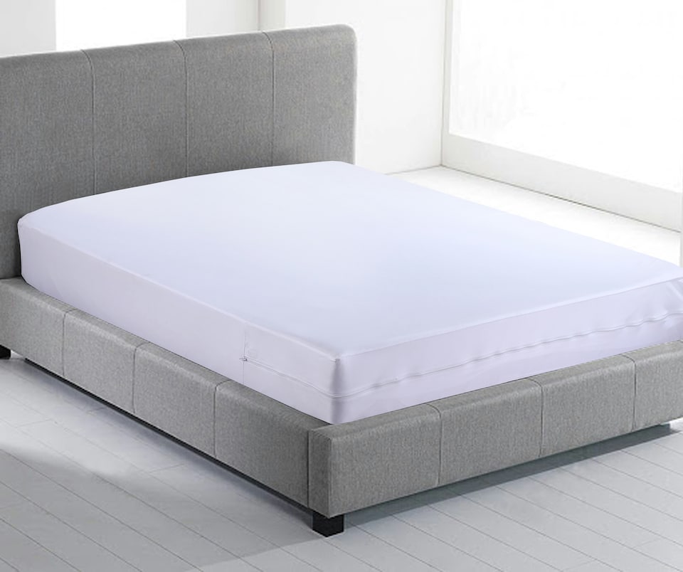 image 1 of Anti Bed Bug Mattress Protector Waterproof Fully Encased Zipped Mattress Cover Dust Mite Proof | White | King