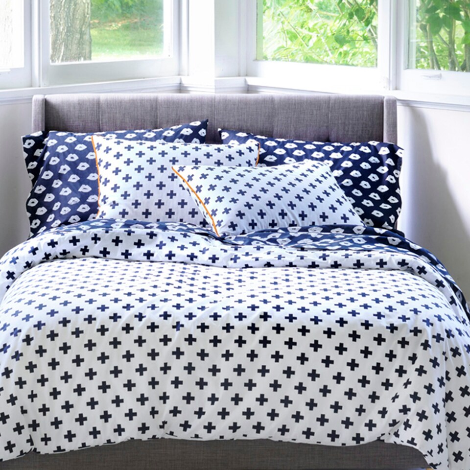 image 1 of Martex Black Umbria Duvet Cover Set Black King Black | King