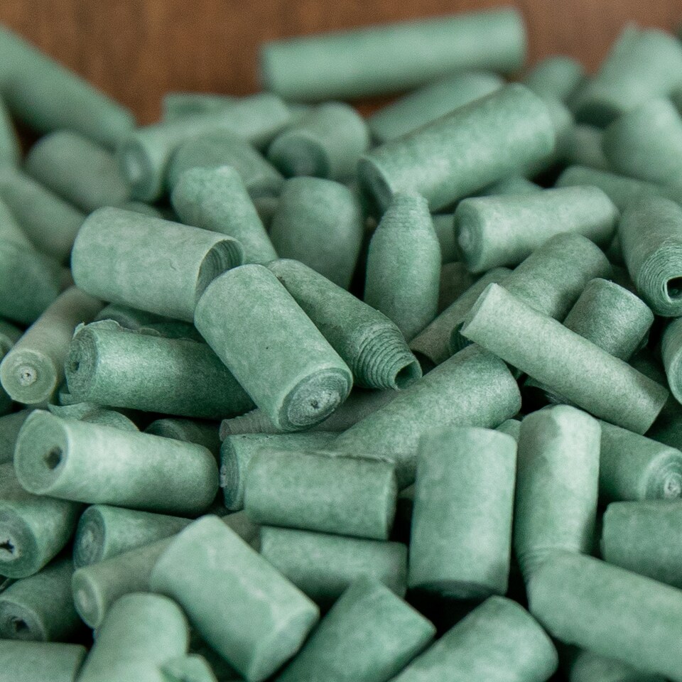 image 1 of 125g Snowberry Pine Cones Scentsicles Scentfetti Christmas Decoration