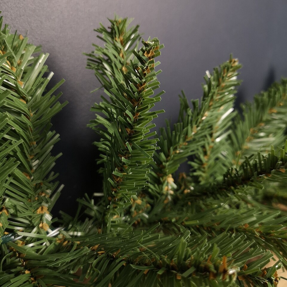 image 1 of 2.7m x 25cm Plain Green Christmas Garland with 200 Bullet Tips