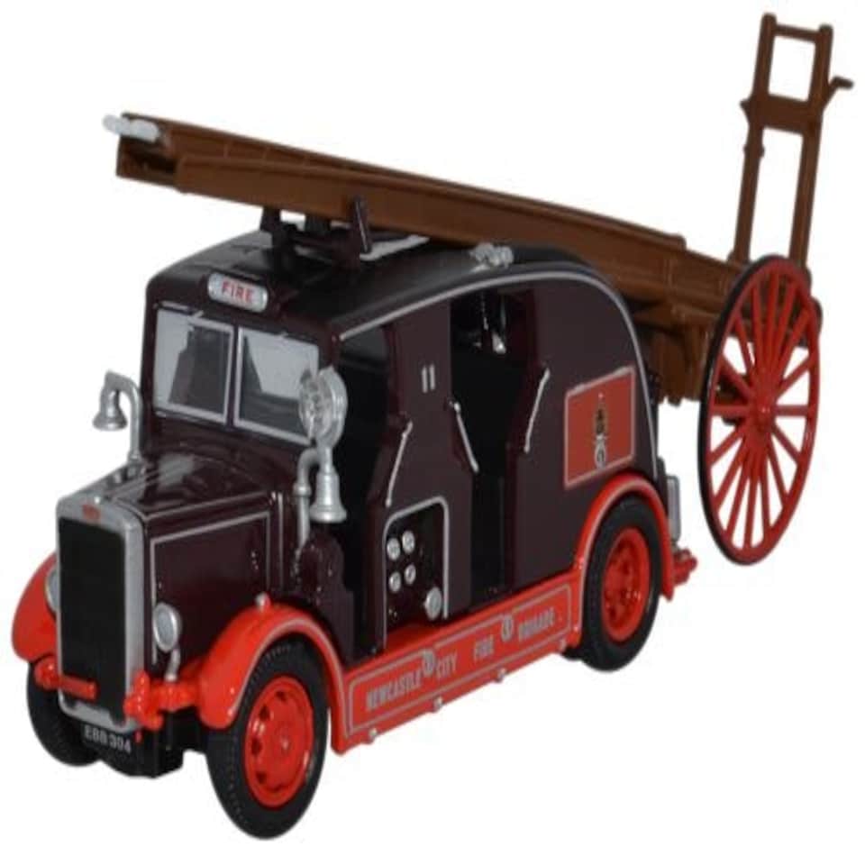 Oxford Diecast Leyland Cub FK7 Newcastle City Fire Brigade