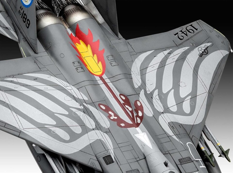 image 1 of Revell US F-15E Strike Eagle (1:72 Scale)