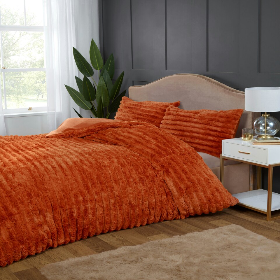 image 1 of Chunky Ribbed Fur Polyester Duvet Cover Set with Pillowcase Grey | Charcoal | Single
