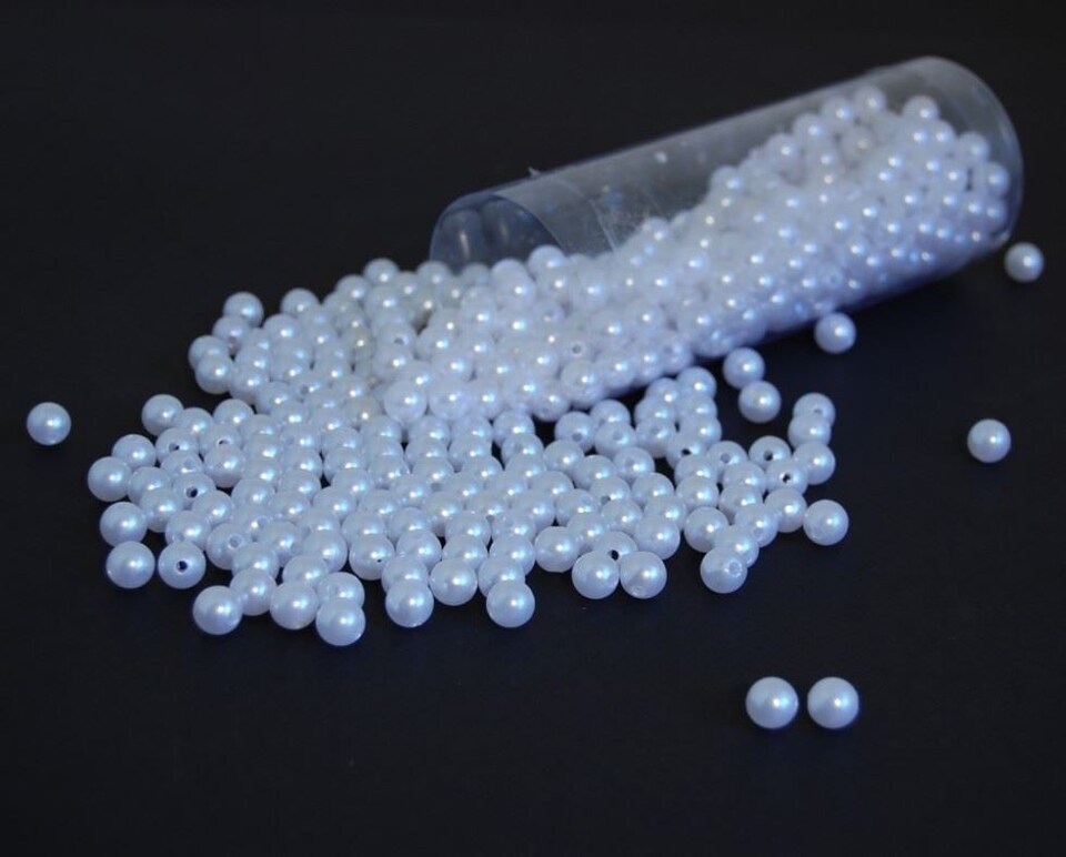 Minerva White Round Beads for Embroidery & Jewellery Making - per pack