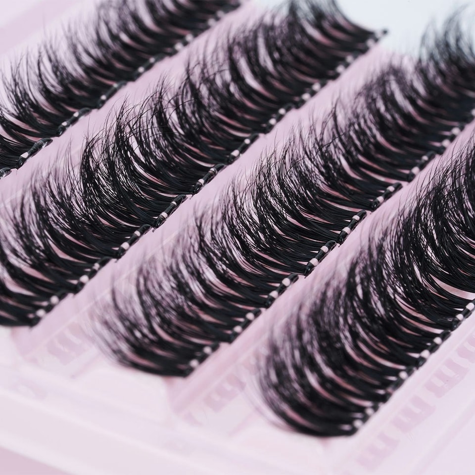 image 1 of House Of Amor - Eyelash Extensions - Lazy Girl Pre-glued Lashes - Starlight -