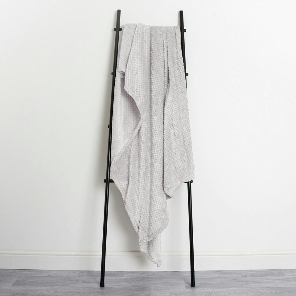 image 1 of OHS Luxury Waffle Mink Warm Blanket, 200x240cm - Silver
