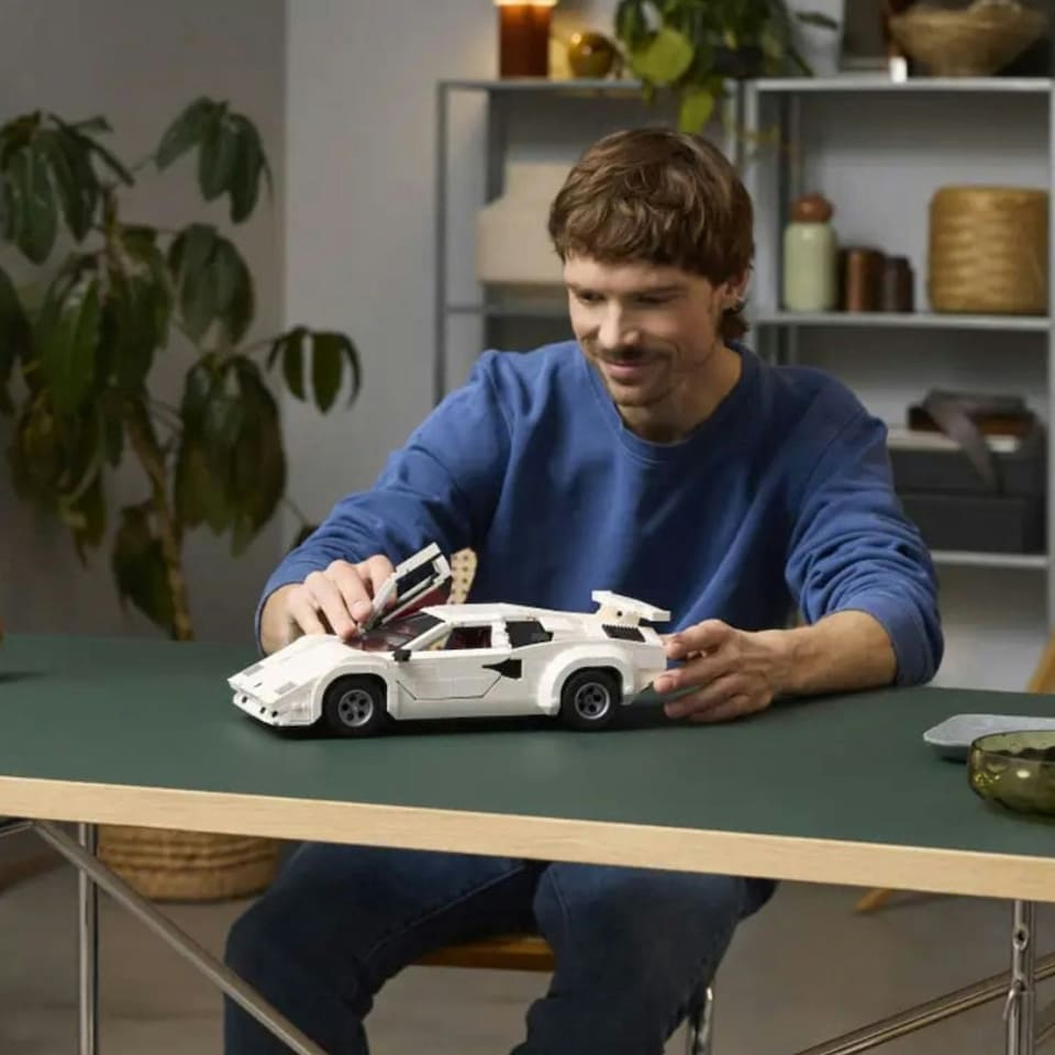 image 1 of LEGO Lamborghini Countach 5000 10337