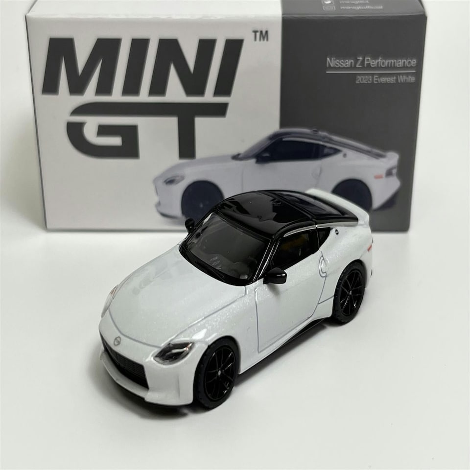 image 1 of Nissan Z Performance 2023 Everest White LHD 1:64 Scale Mini GT MGT00599L