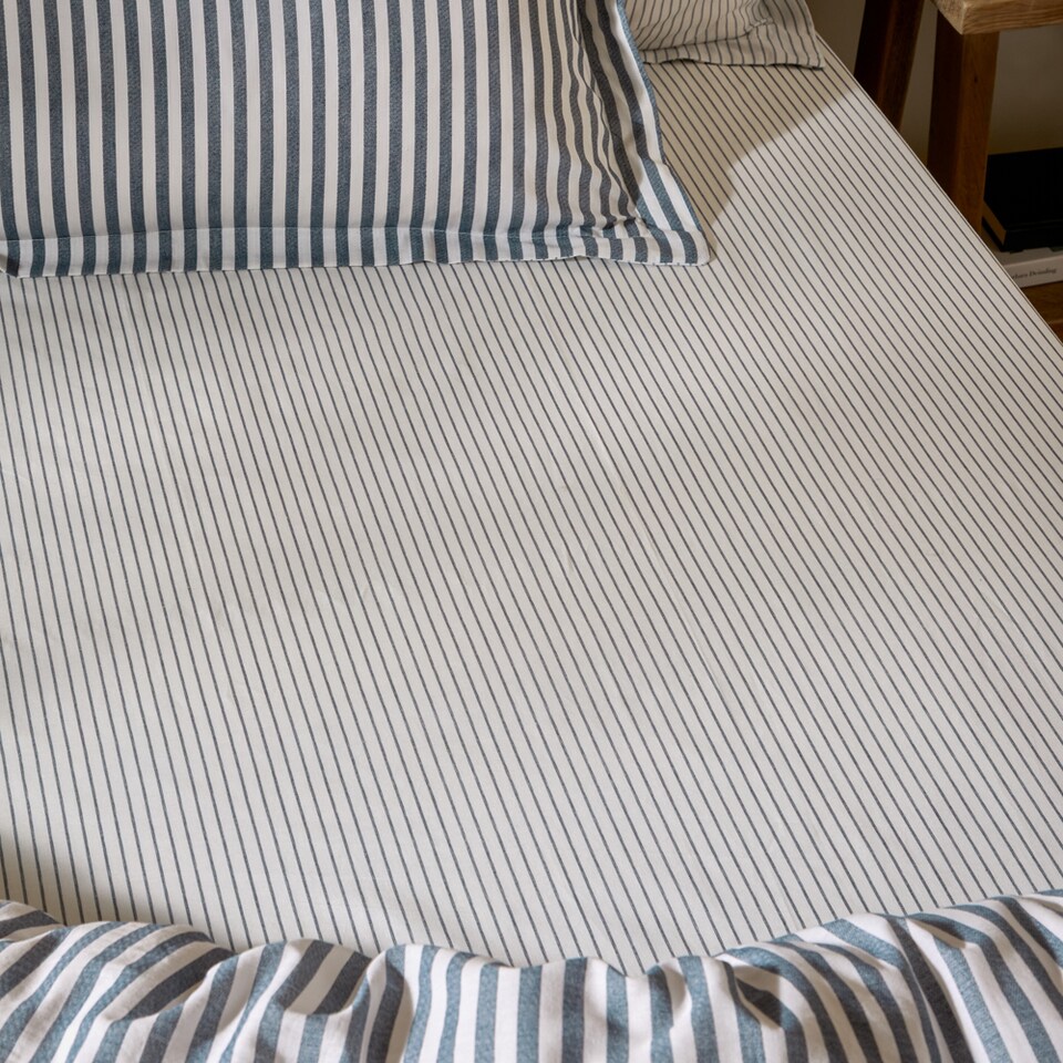Yard Hebden Narrow Striped 100% Cotton Fitted Sheet