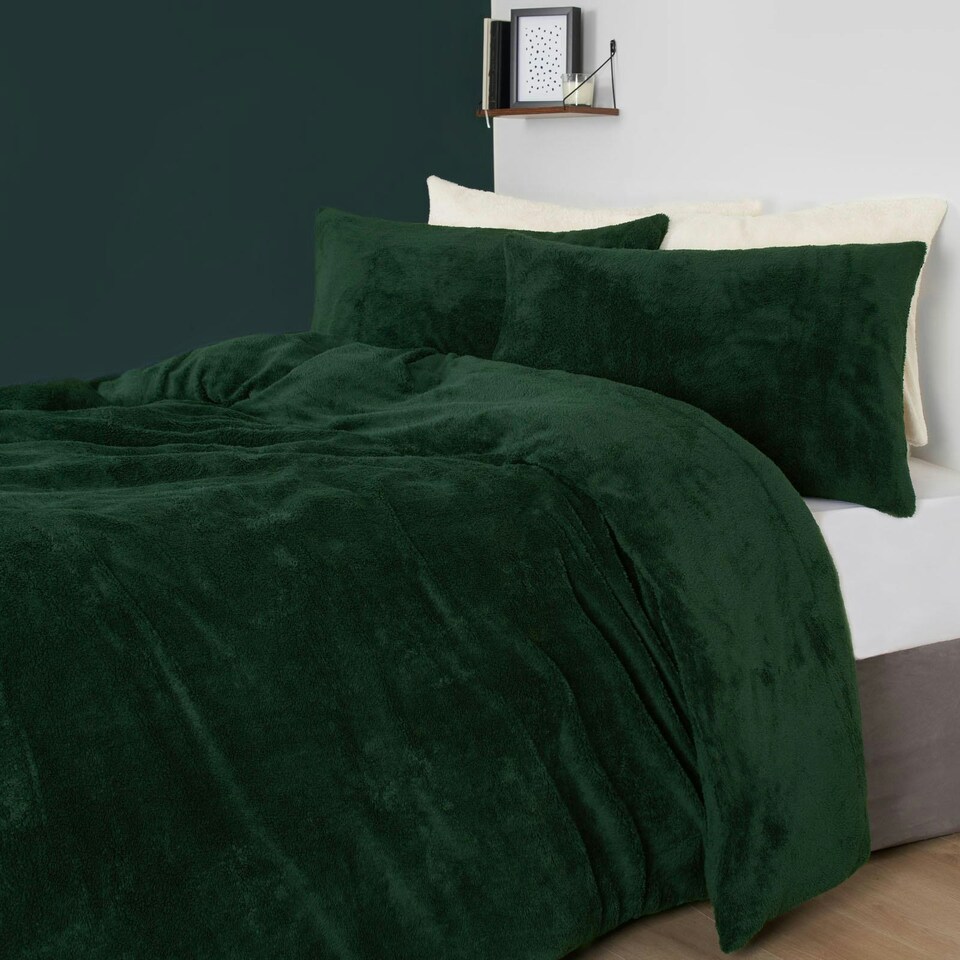 image 1 of OHS Ultra Soft Teddy Fleece Duvet Cover and Pillowcase Bedding Set, King - Forest Green