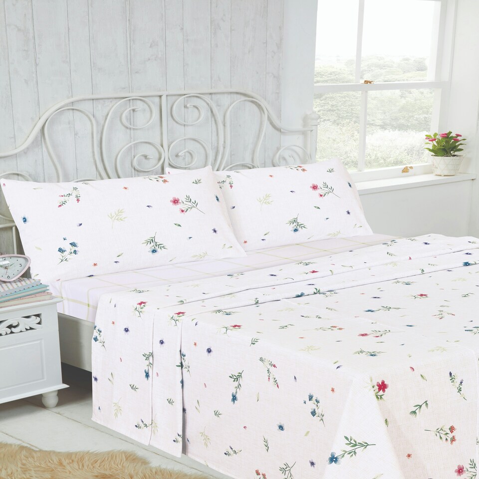 Meadow Brushed Cotton Floral Sheet Set – Flat, Fitted & Pillowcase Multi | King