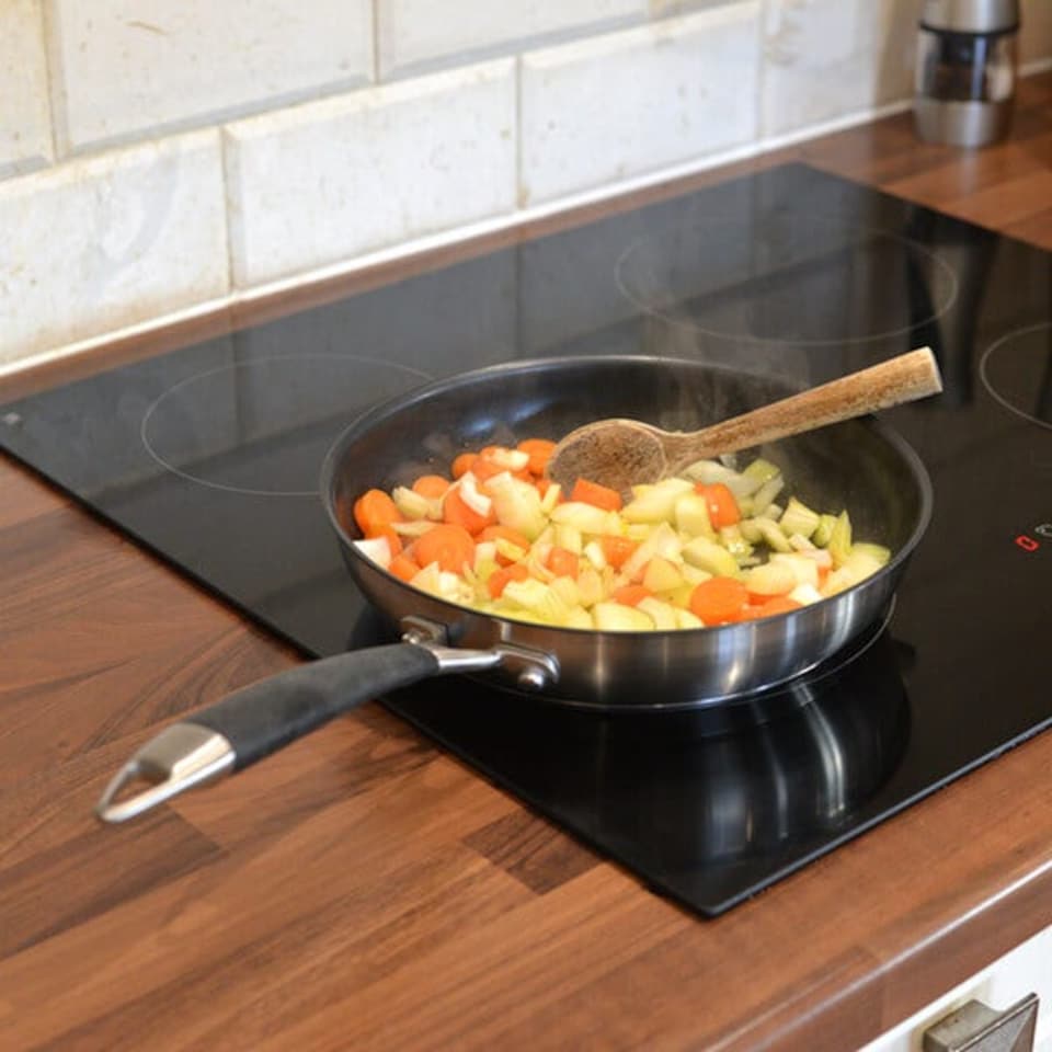image 1 of Stoven Soft Touch Induction 5 Piece Cookware Set
