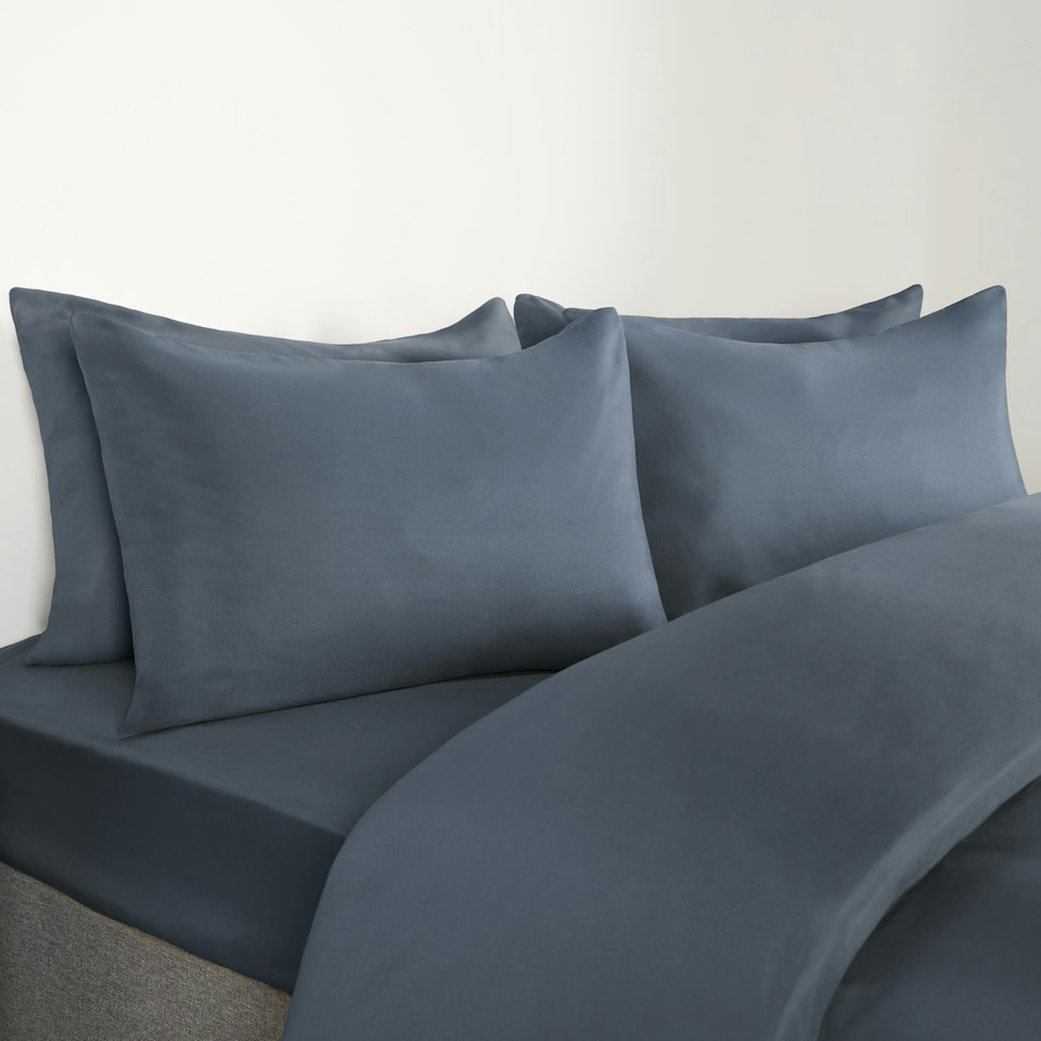 image 1 of OHS 2 x Hotel Luxury Quality Bedroom Housewife Pillowcases, 50x75cm - Denim Blue