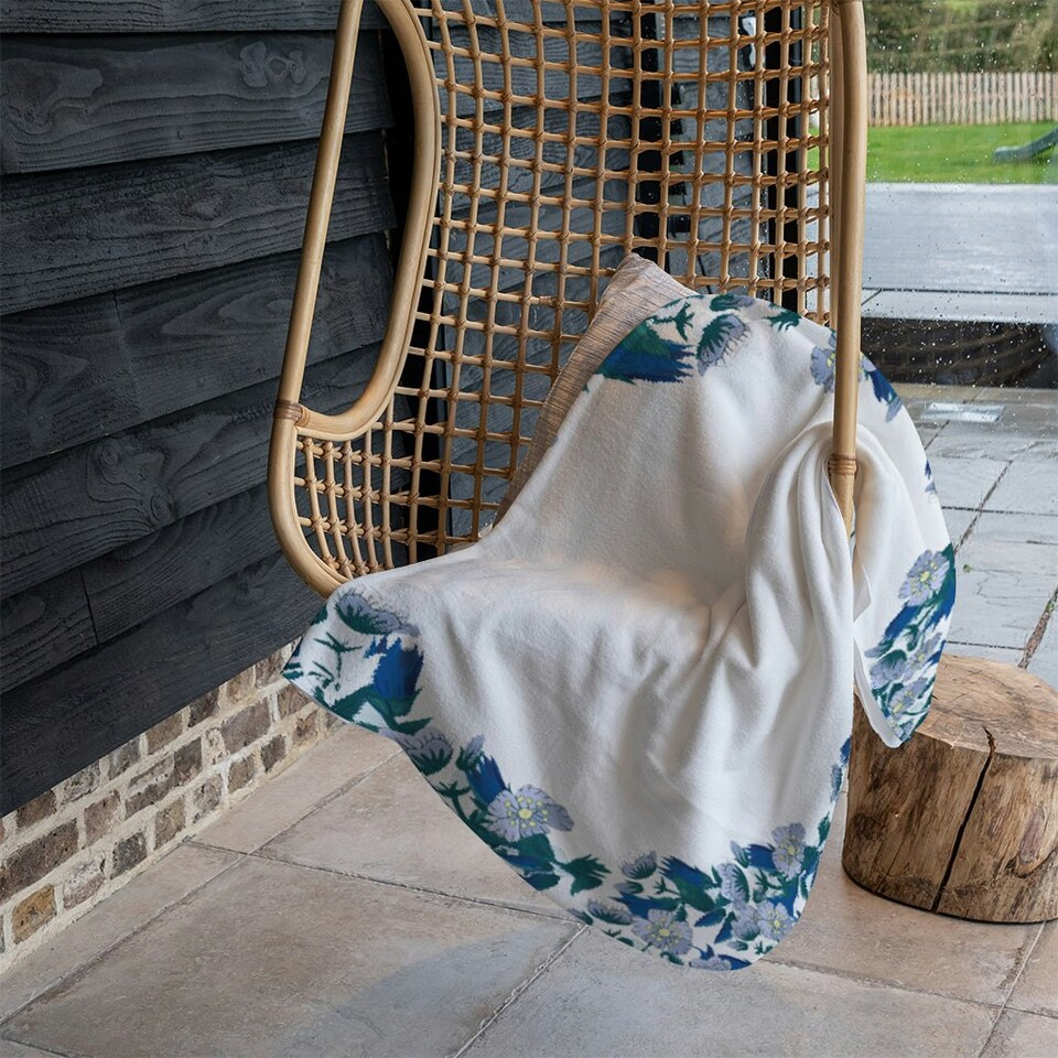 image 1 of Winter Blue Flowers (Blanket)