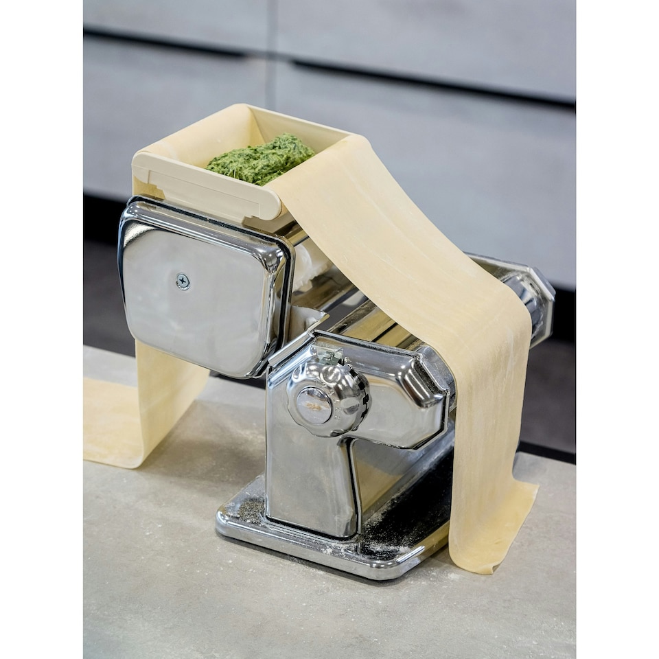 image 1 of Imperia Italian Pasta Making Machine Gift Set