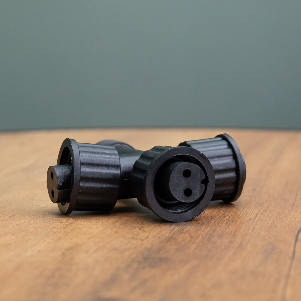 image 1 of 9cm x 10cm Black Plastic 3 Way Connector Max for Connectable String Lights