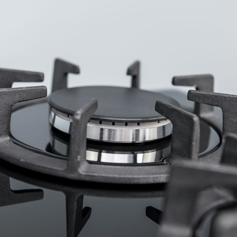 image 1 of SIA R7 60cm Black 4 Burner Gas On Glass Kitchen Hob With Cast Iron Pan Stands