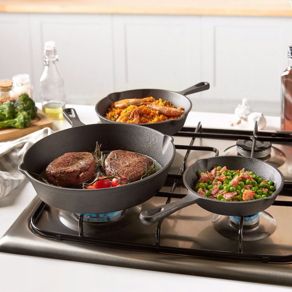 image 1 of VonShef 3Pc Cast Iron Skillet Pan Set - 6", 8", 10"