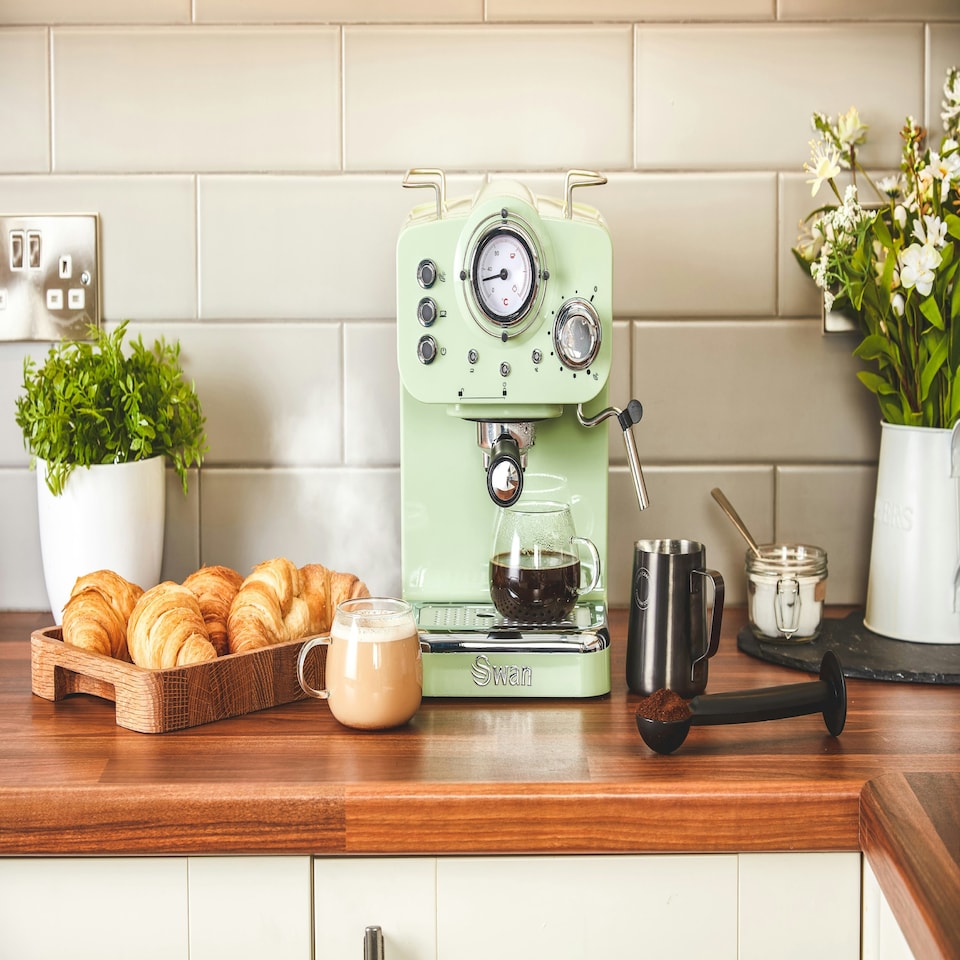 image 1 of Swan SK22110GN Pump Espresso Coffee Machine Green