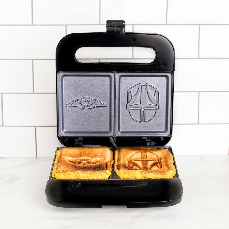 image 1 of Uncanny Brands Star Wars Mandalorian Panini Press UK