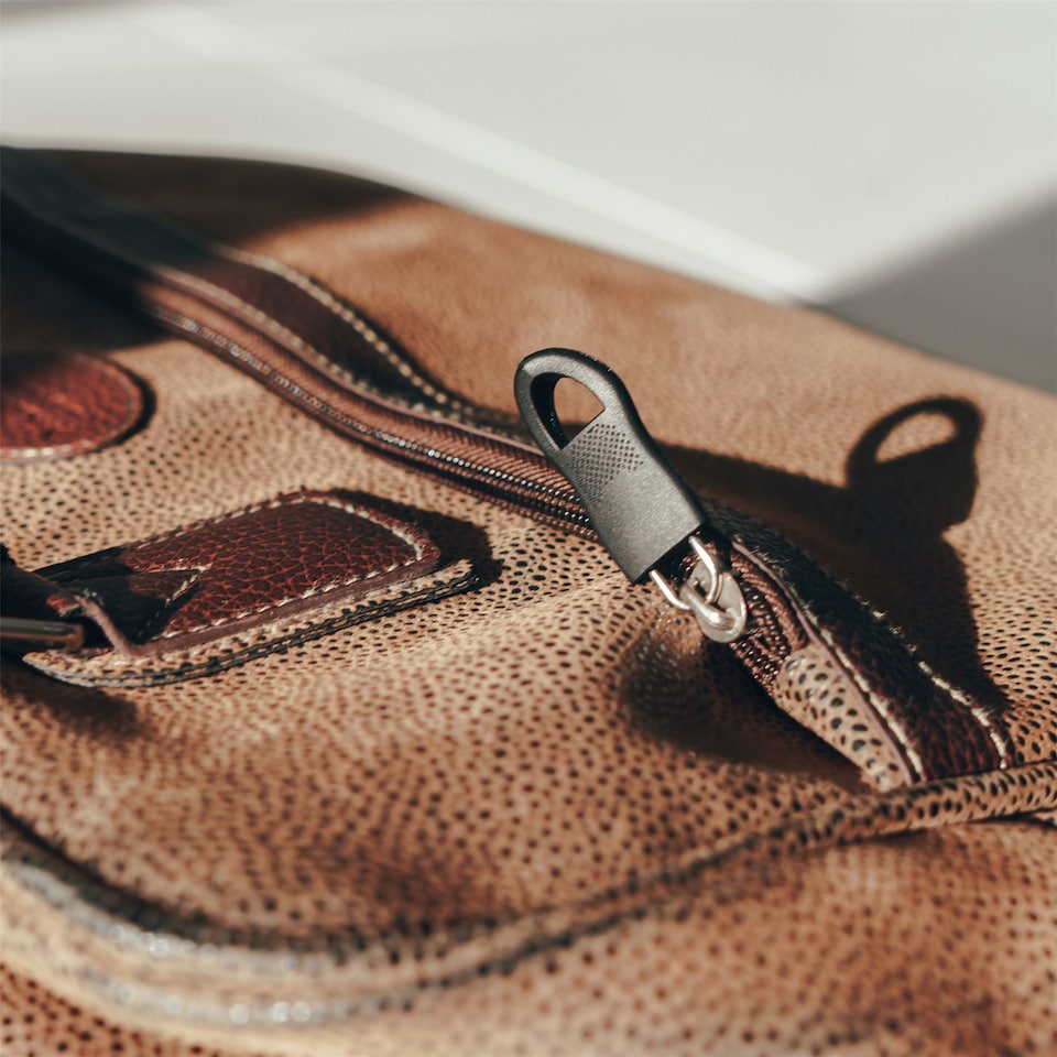 image 1 of Harbour Housewares Universal Zip Repair Kit - 2 Sizes - Black - Pack of 16