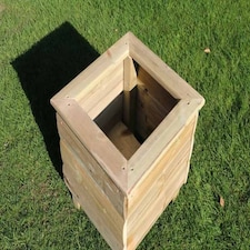 Square Planters, Wooden Garden Pot/Tub for Plants - L40 x W40 x H40 cm - Fully Assembled Brown