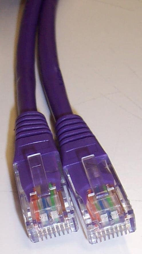 PRO SIGNAL - RJ45 Male to Male Cat5e UTP Ethernet Patch Lead, 20m Violet