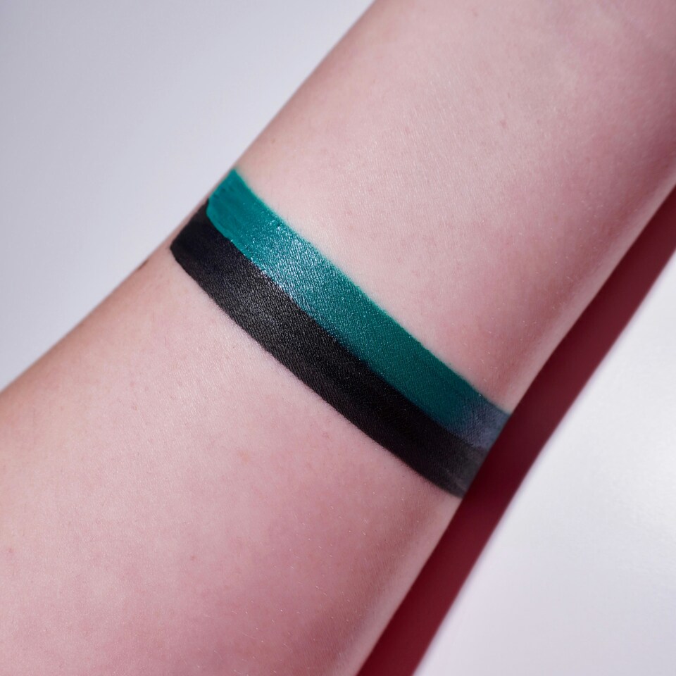 image 1 of Lantern (Dark Green and Black) Pan Multi