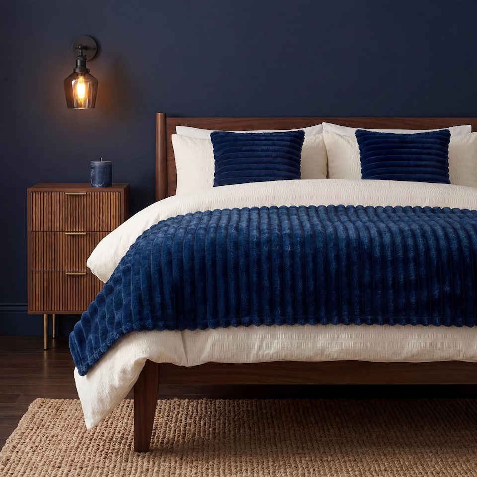 image 1 of OHS Faux Fur Ribbed Fleece Throw Blanket Winter Warm Supersoft