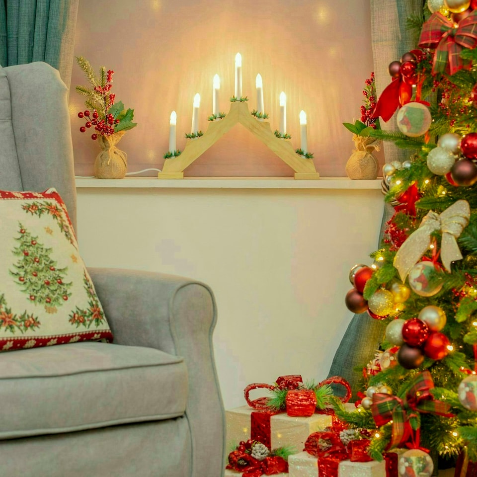 image 1 of The Christmas Workshop 70730 Wooden Candle Bridge