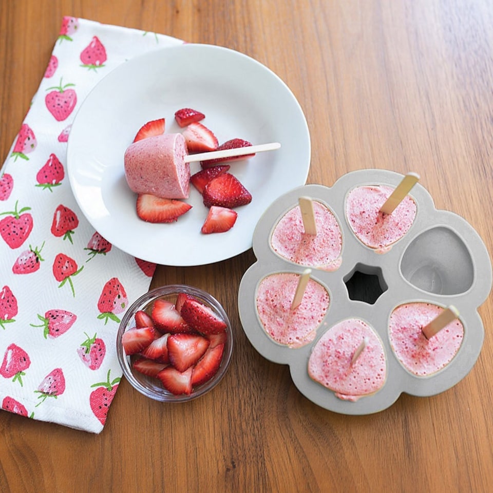 image 1 of Béaba Silicone 6 Weaning Portions Storage Tray 90ml Pink