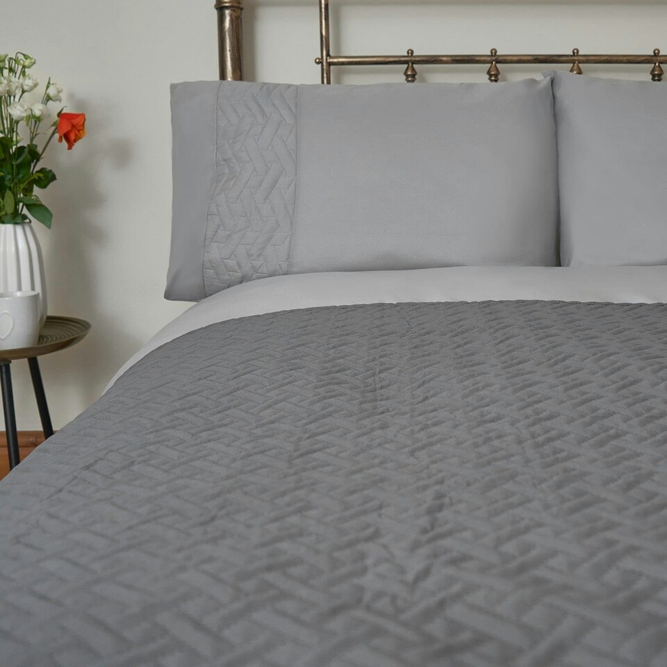 image 1 of OHS Geo Pinsonic Blanket Quilted Bedspread, 200x240cm - Charcoal