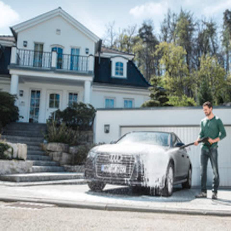 image 1 of Kärcher KHD 4 Stairs Pressure Washer