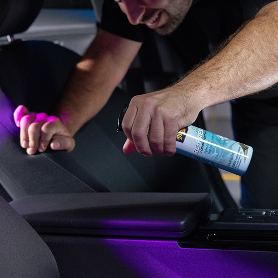image 1 of Meguiar's Odour Fighting Air Refresher New Car Scent 237ml G250608EU