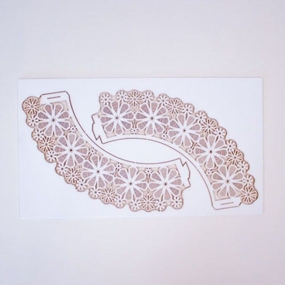 White Lace Flower Cupcake Wraps - Pack of 12