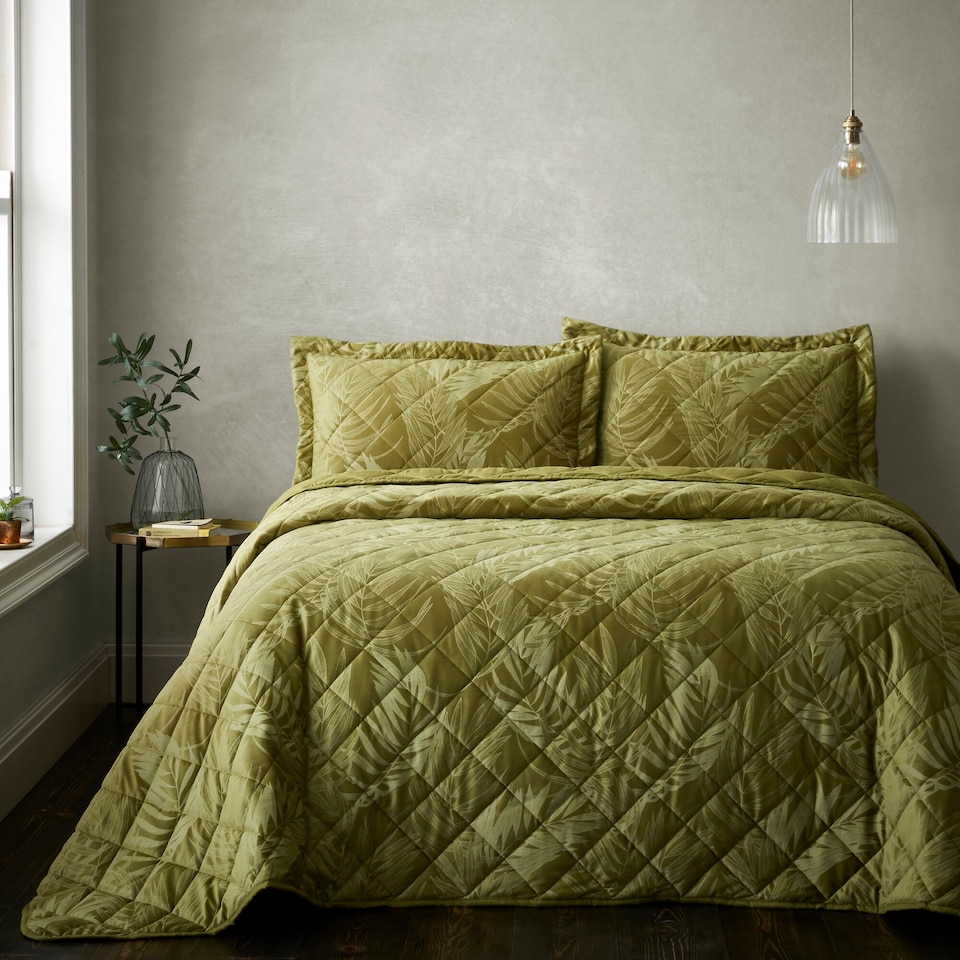 Woburn Botanical Leaf Olive Quilted Bedspread with Pillow Shams Bed Throw Set 254 x 254cm | Green