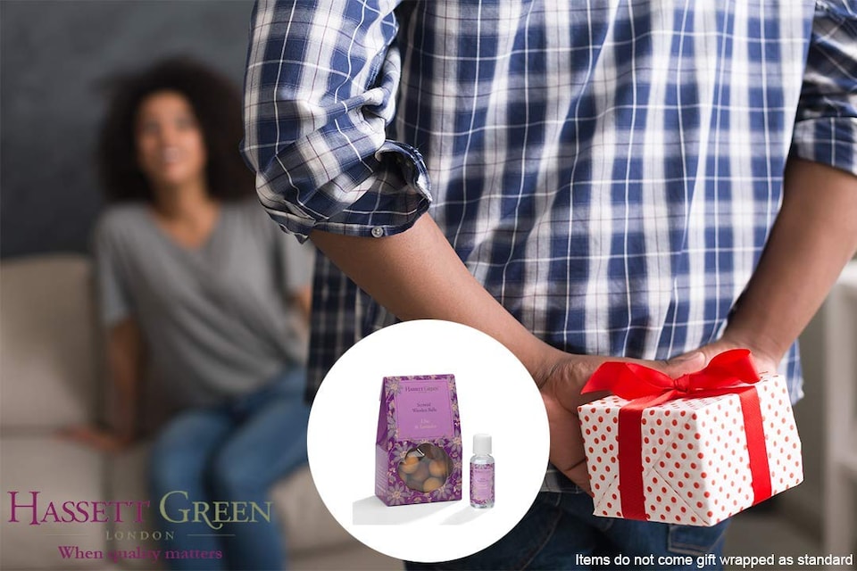 image 1 of Hassett Green London - Lilac & Lavender - Scented Wooden Balls Pack of 12 plus 30ml Bottle of Home Fragrance Oil for Refreshing - Alternative to Pot Pourri, Diffusers, Sachets and Drawer Liners