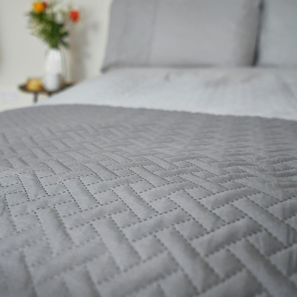 image 1 of OHS Geo Pinsonic Blanket Quilted Bedspread, 150x200cm - Charcoal