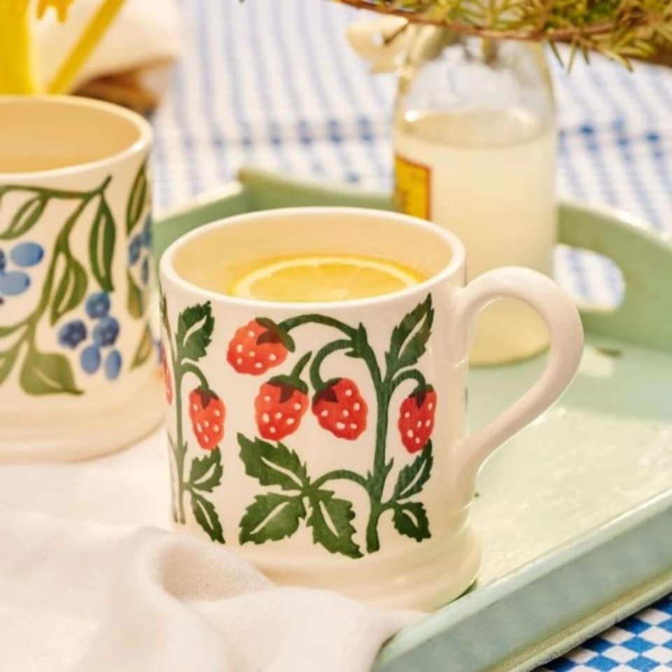 image 1 of Mug: 1 x 300ml Emma Bridgewater Raspberries 1/2 Mug, Ceramic White