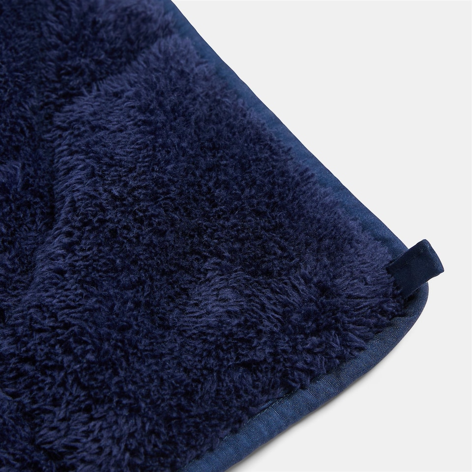 image 1 of OHS Kids Printed 3kg Teddy Fleece Weighted Blanket