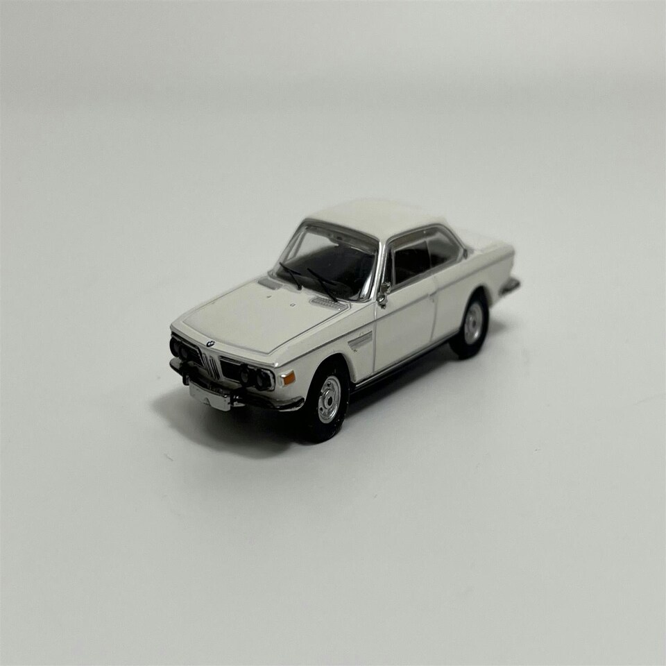 image 1 of BMW 2800 CS 1968 White 1:87 Minichamps 870020024