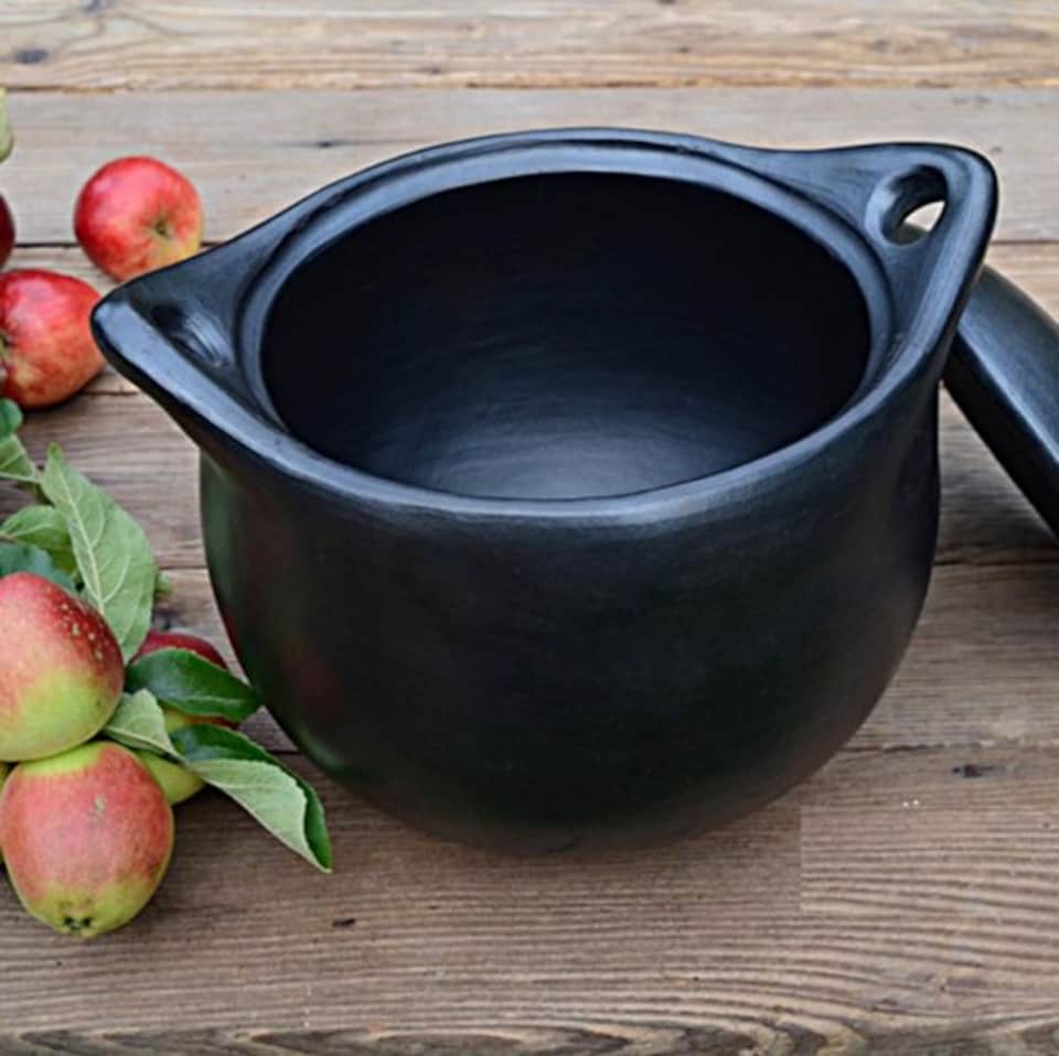 image 1 of Casserole: 1.5 Litre Tierra Negra Cooking Pot, Fired Clay