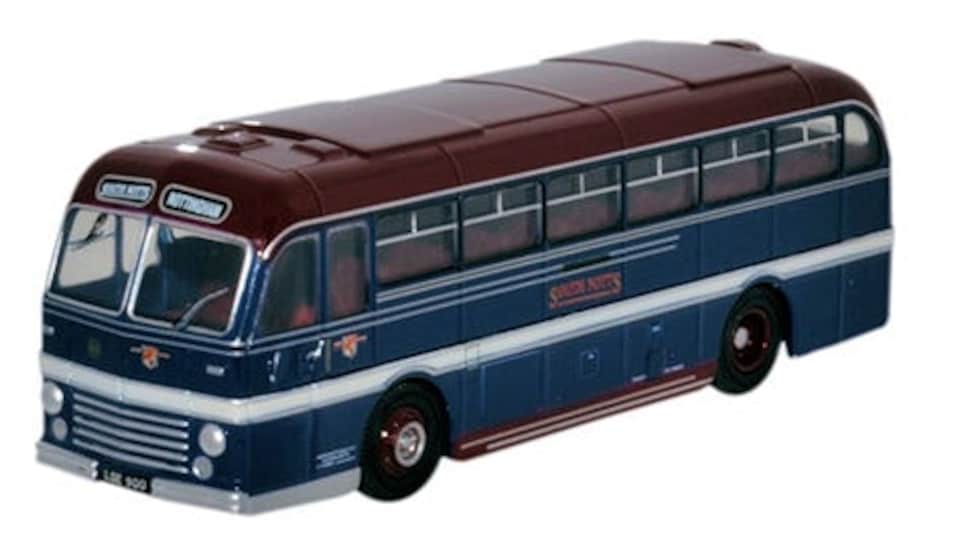 Oxford Diecast Duple Roadmaster South Notts