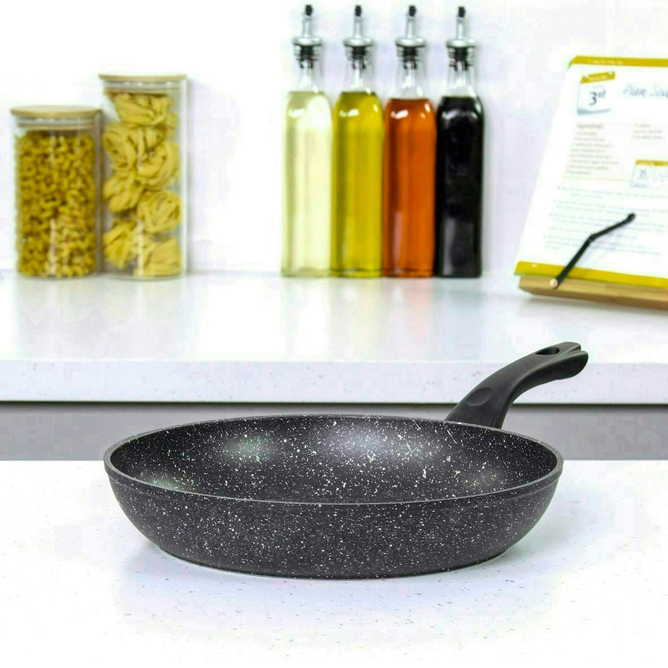 image 1 of Blackmoor 67080 Classic 28cm Frying Pan