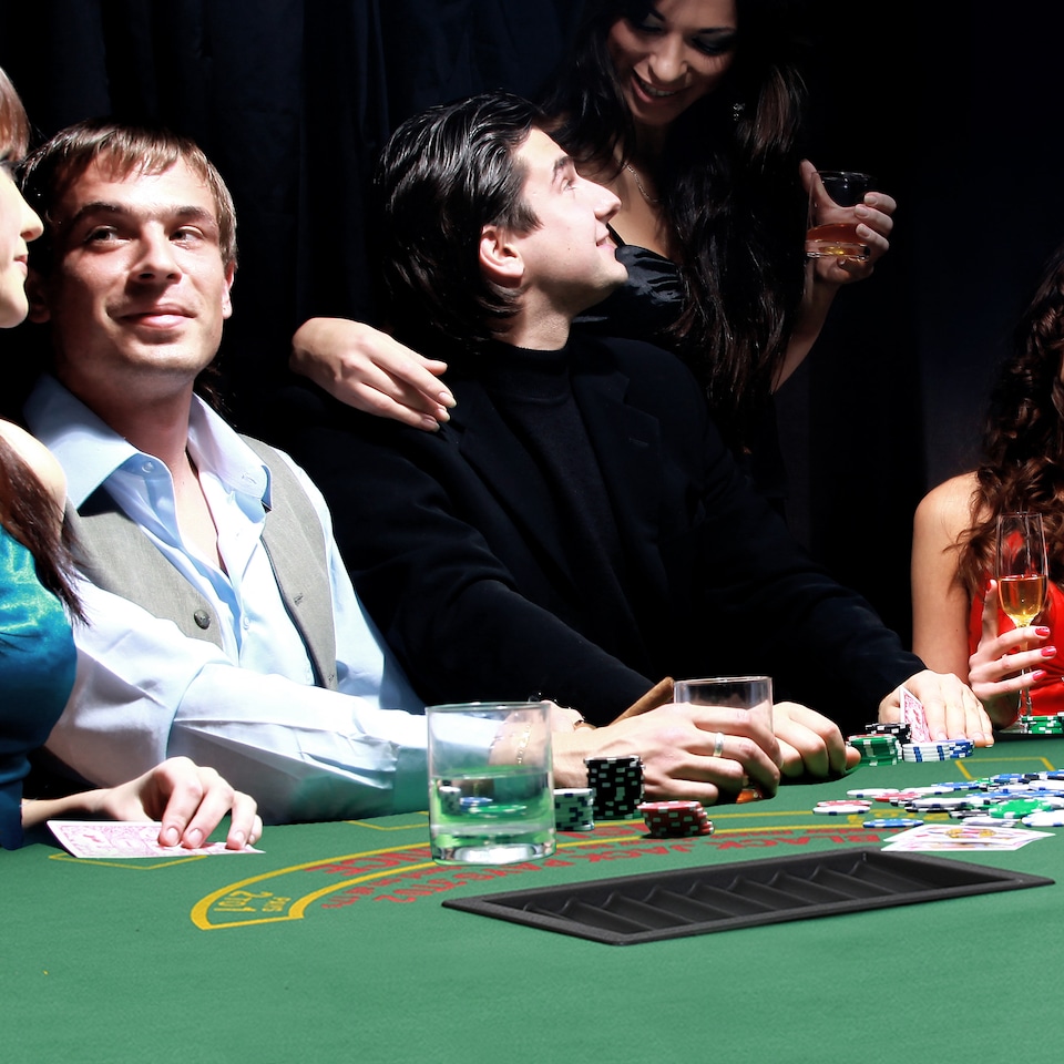 image 1 of HOMCOM 7-Player Folding Poker Table, Chip Tray, Cup Holders, 182 x 91 cm