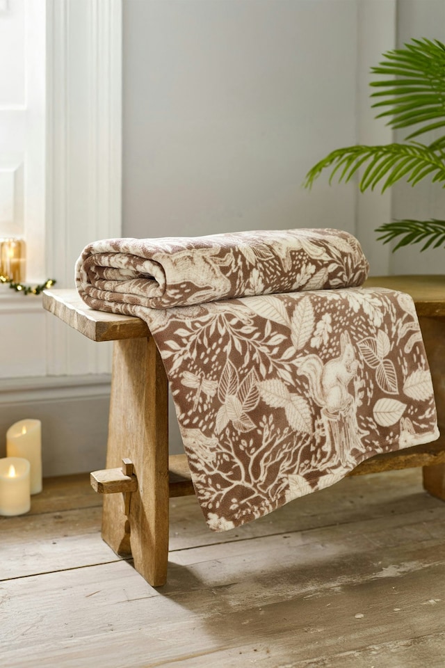 image 1 of Winter Forest Woodland Animal Soft Throw - 140 x 180cm Decorative Blanket | Brown | Umber | 1